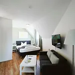 Gruener Baum Hotel