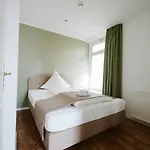 Hotel Gruener Baum 2*