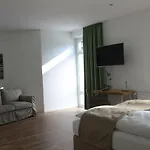 Gruener Baum 2*