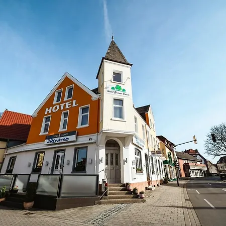 Gruener Baum ホテル 2*