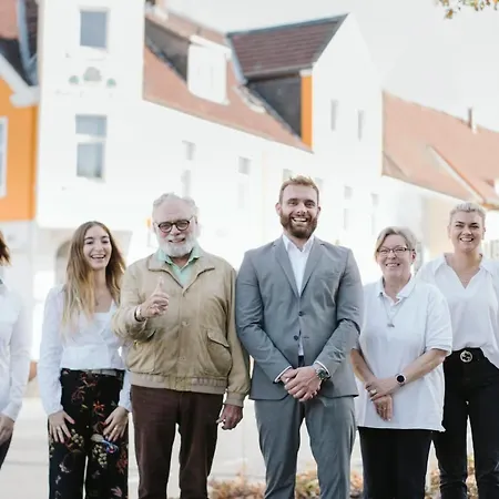 Gruener Baum 2*