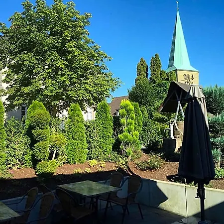 Gruener Baum Hotel