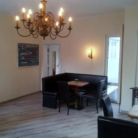 ホテル Gruener Baum