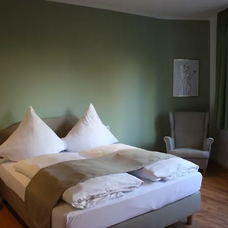 ホテル Gruener Baum